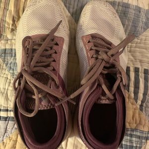 Reebok Grace Size 7 Purple